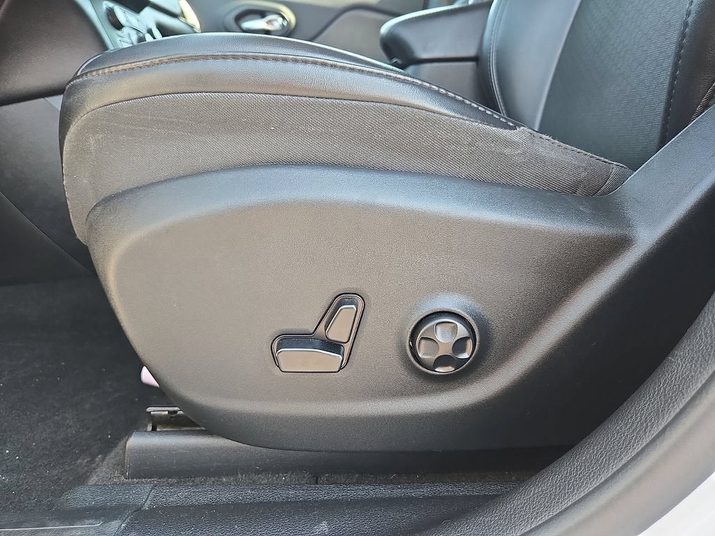 2019 Jeep Cherokee Altitude