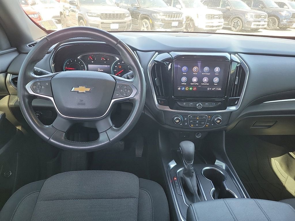 2022 Chevrolet Traverse LT Cloth