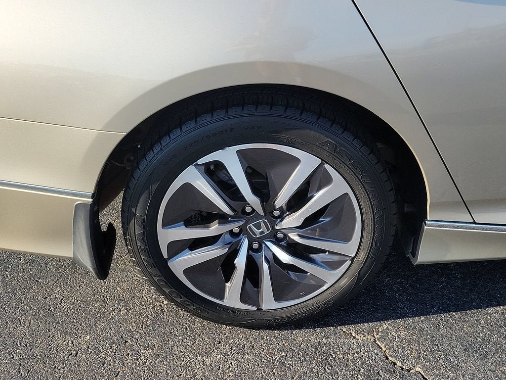 2019 Honda Accord Hybrid Touring