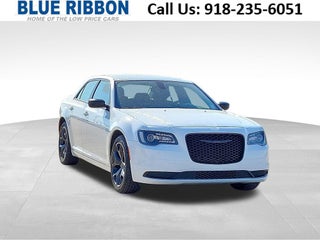 2023 Chrysler 300 Touring
