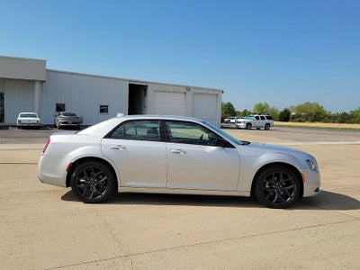 2023 Chrysler 300 Touring