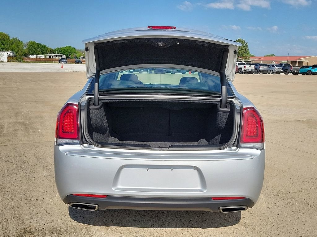 2023 Chrysler 300 Touring