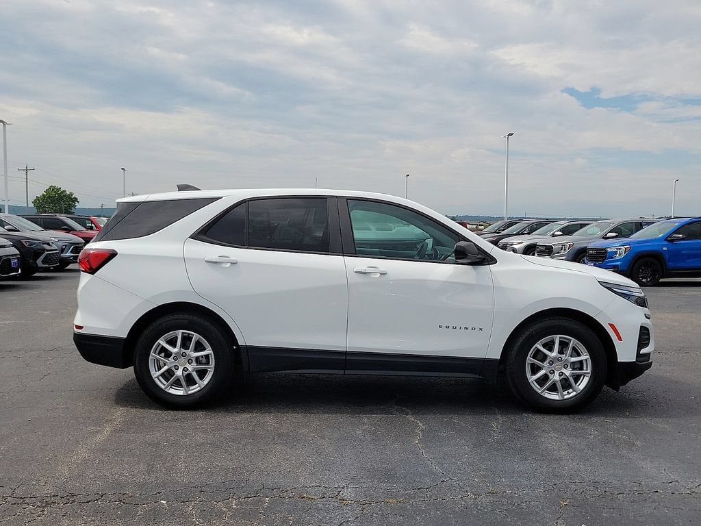 2022 Chevrolet Equinox LS
