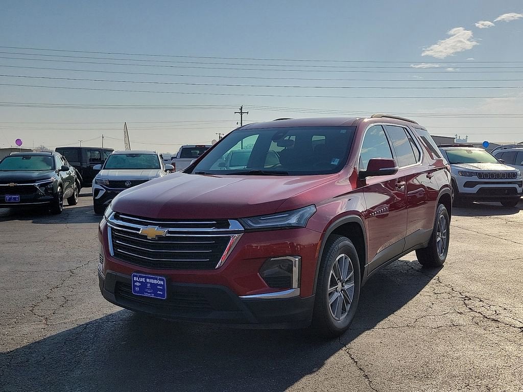 2023 Chevrolet Traverse LT Cloth