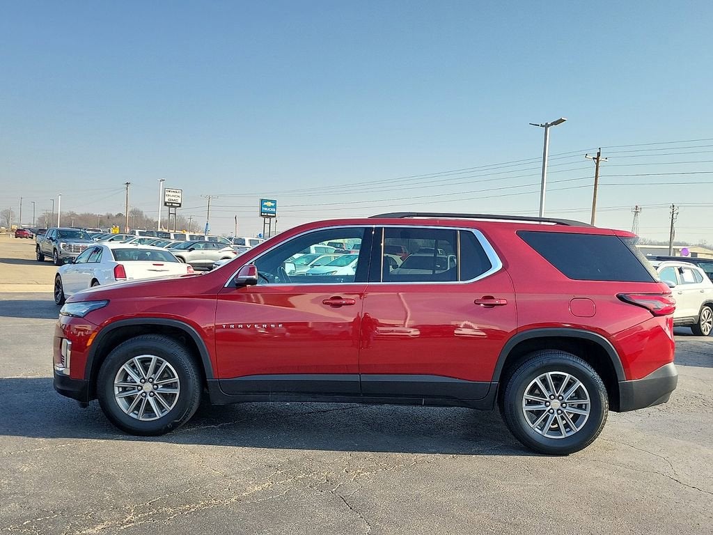 2023 Chevrolet Traverse LT Cloth