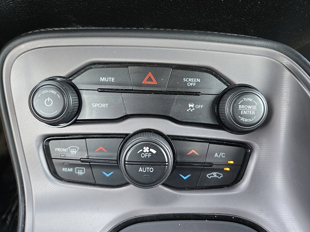 2023 Dodge Challenger SXT