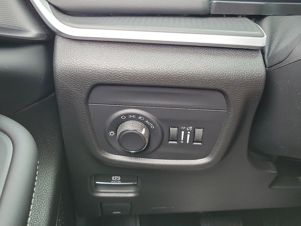 2026 Jeep Grand Cherokee Laredo X