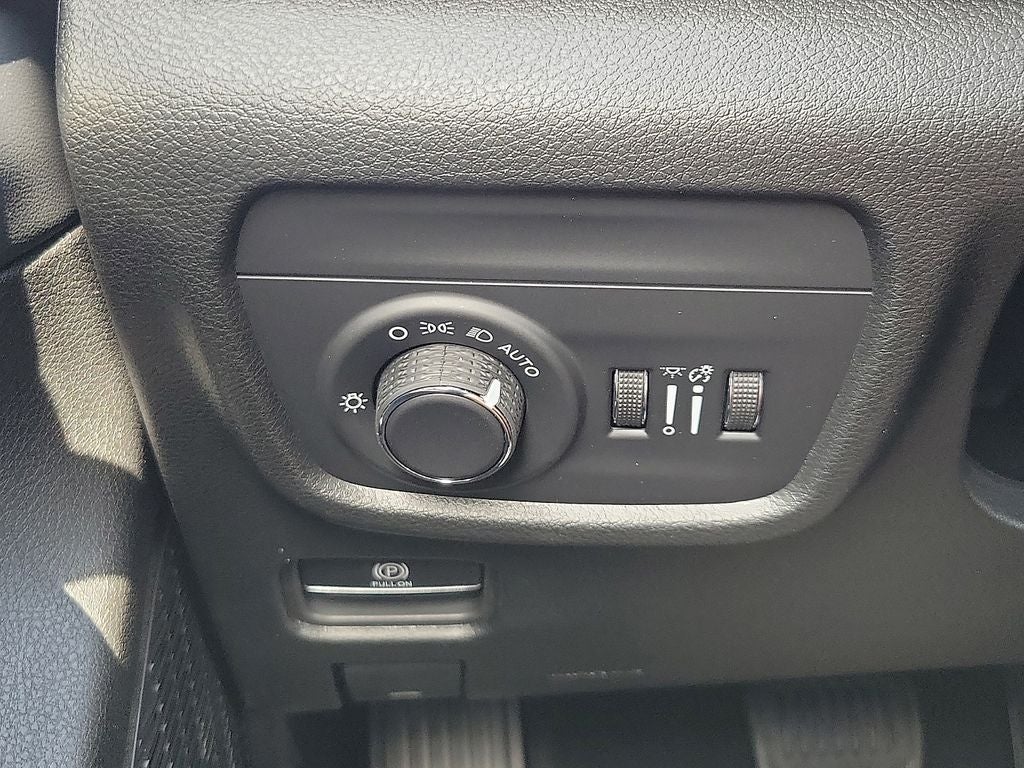 2026 Jeep Grand Cherokee Laredo X