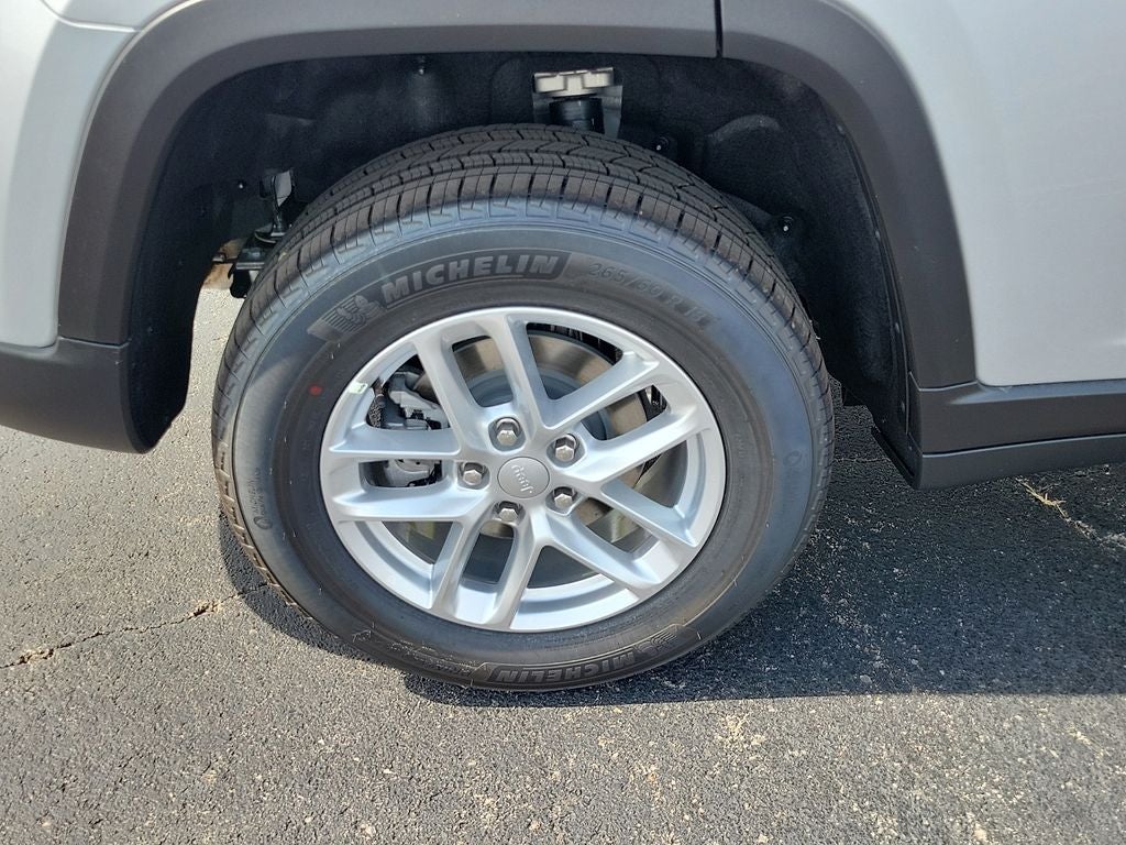 2026 Jeep Grand Cherokee Laredo X