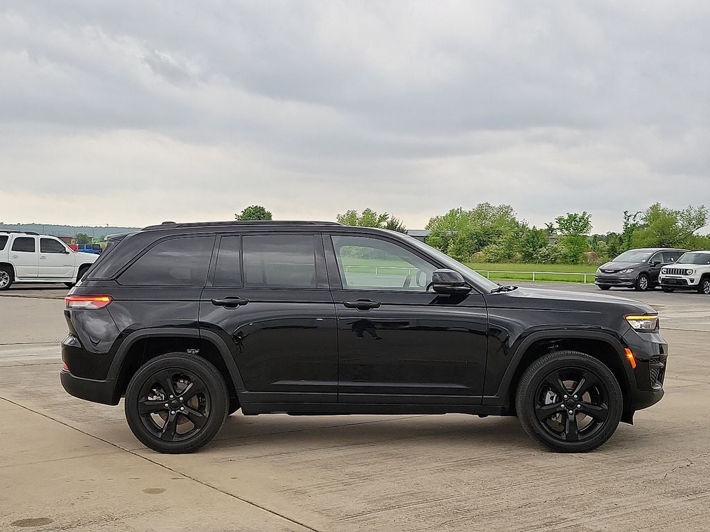 2023 Jeep Grand Cherokee Altitude