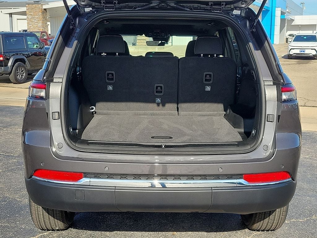 2025 Jeep Grand Cherokee Laredo X