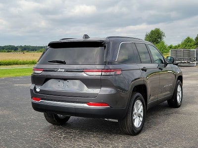 2026 Jeep Grand Cherokee Laredo