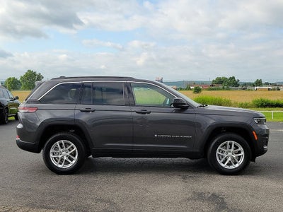 2026 Jeep Grand Cherokee Laredo