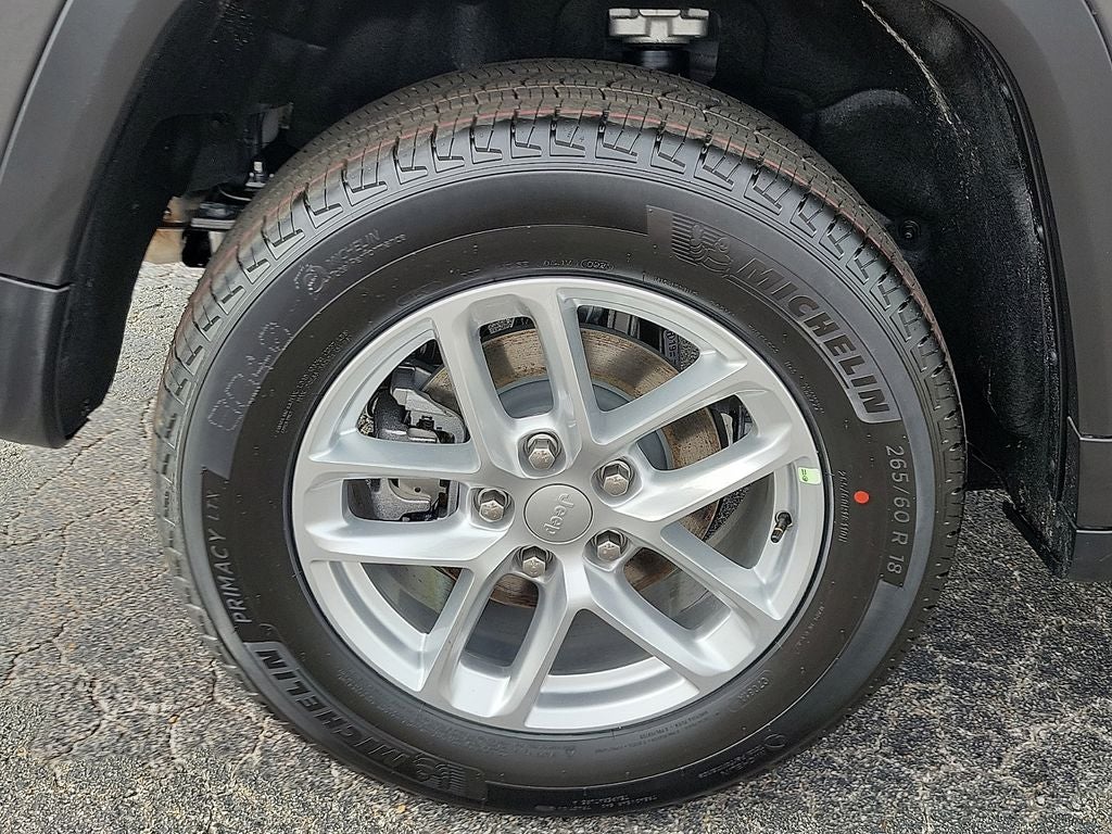 2026 Jeep Grand Cherokee Laredo
