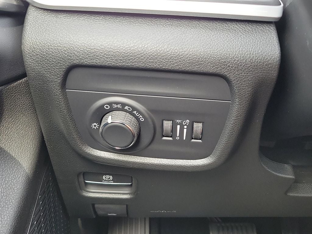 2026 Jeep Grand Cherokee Laredo X