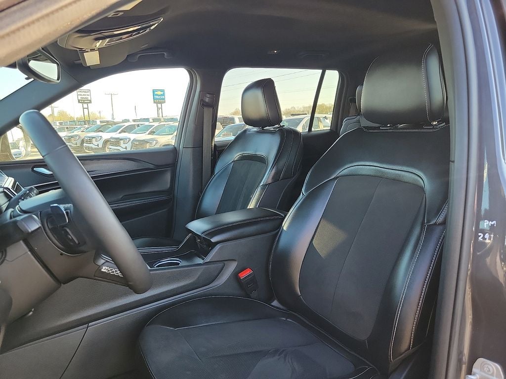 2024 Jeep Grand Cherokee L Altitude