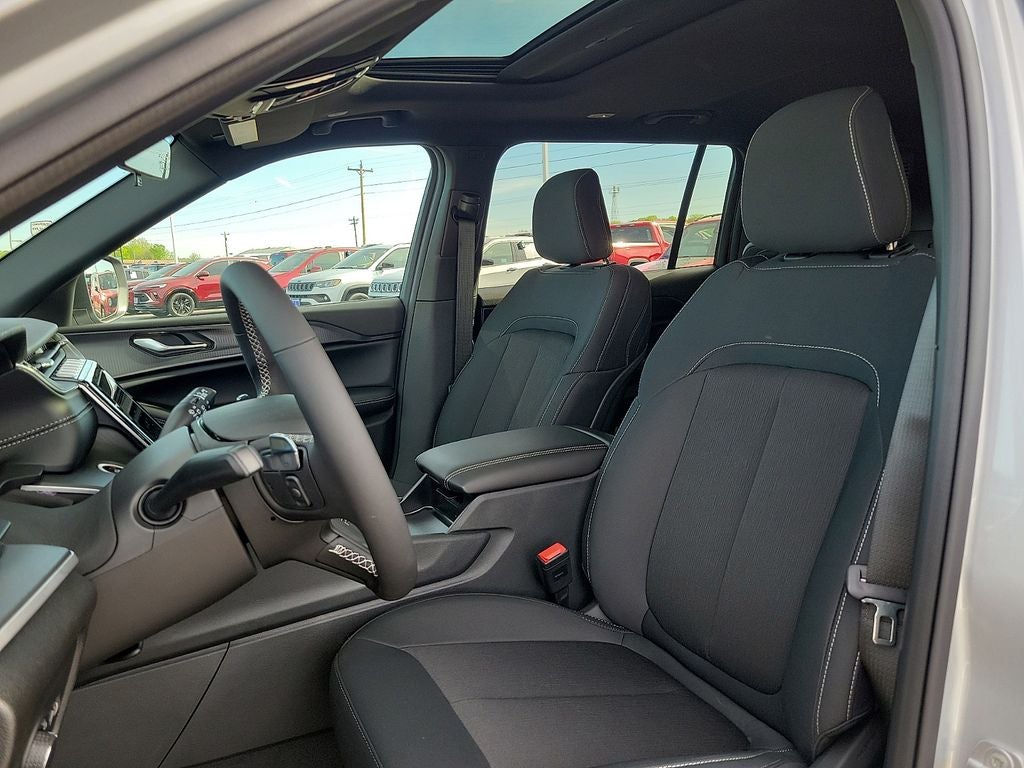 2026 Jeep Grand Cherokee L Laredo