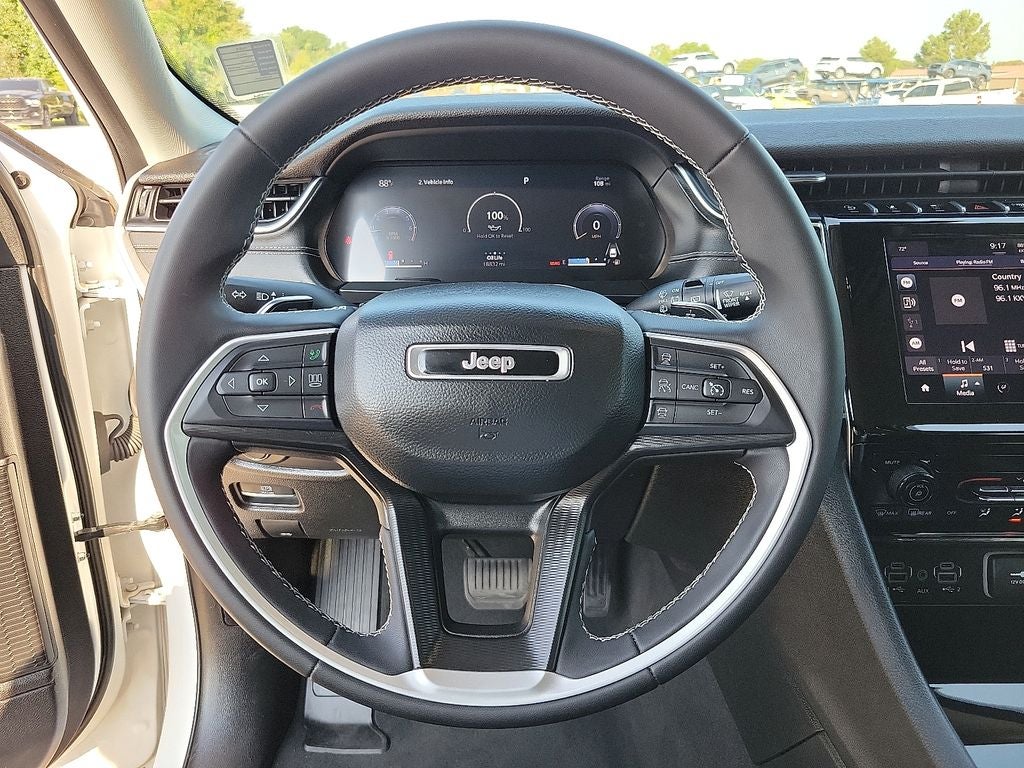 2023 Jeep Grand Cherokee L Laredo