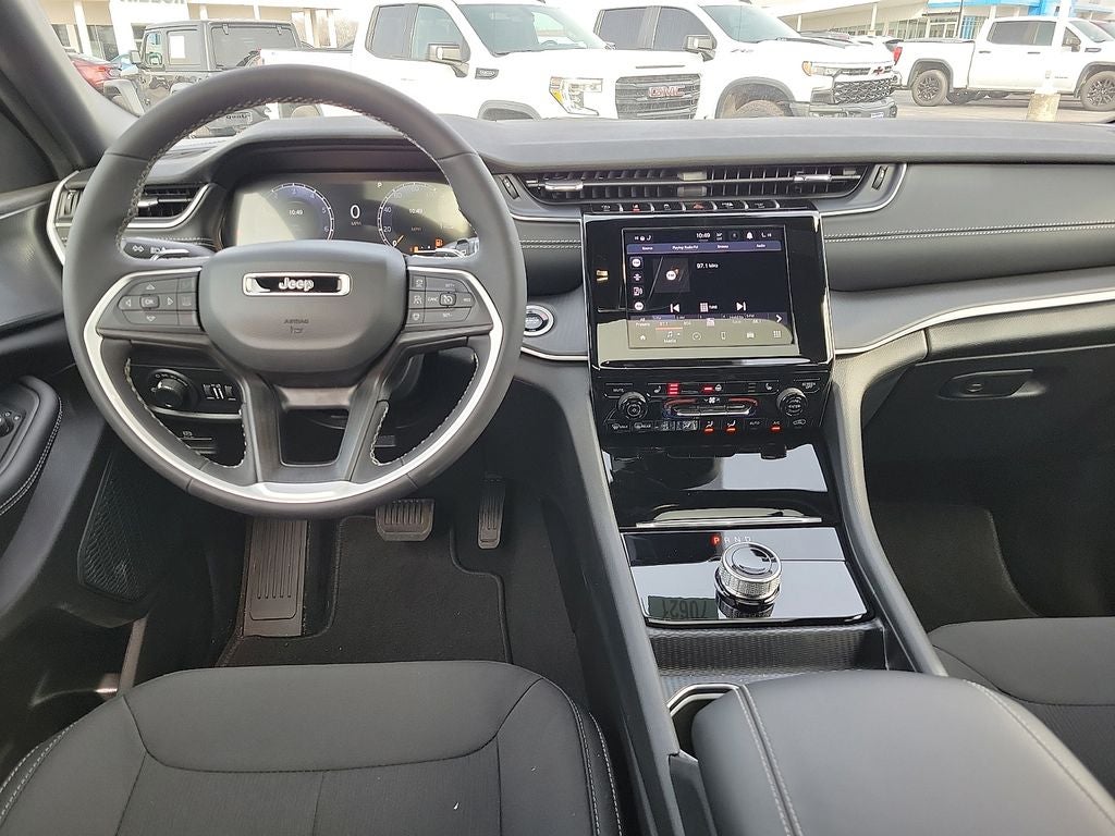 2026 Jeep Grand Cherokee L Laredo