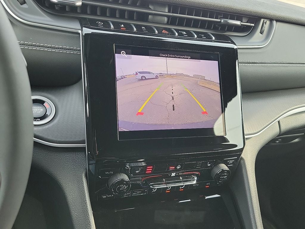 2026 Jeep Grand Cherokee L Laredo