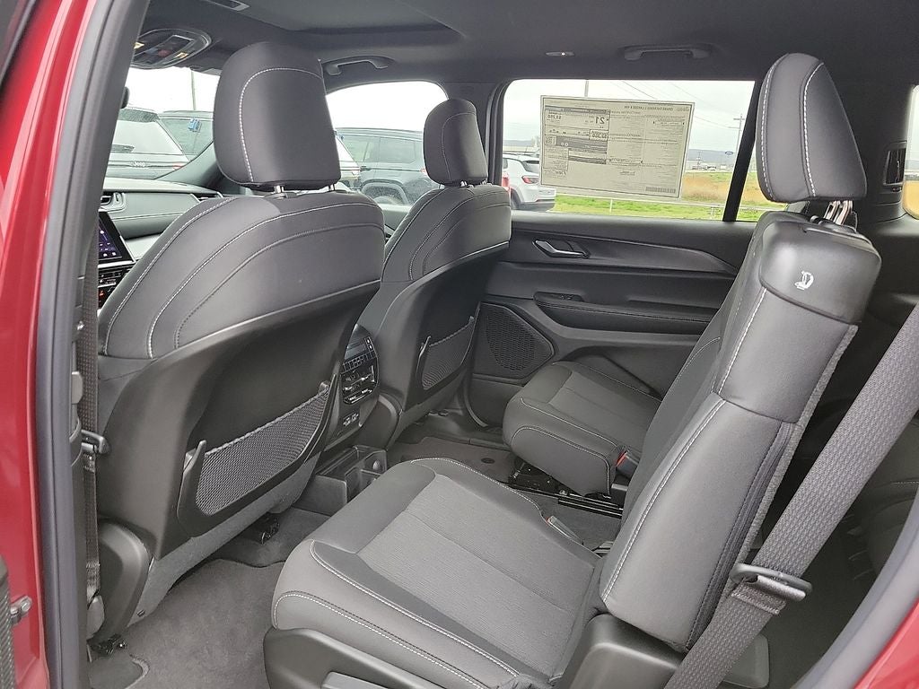 2026 Jeep Grand Cherokee L Laredo