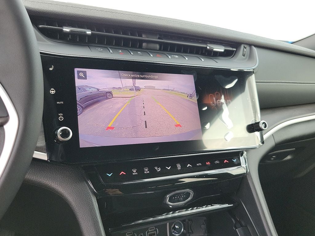 2026 Jeep Grand Cherokee L Laredo
