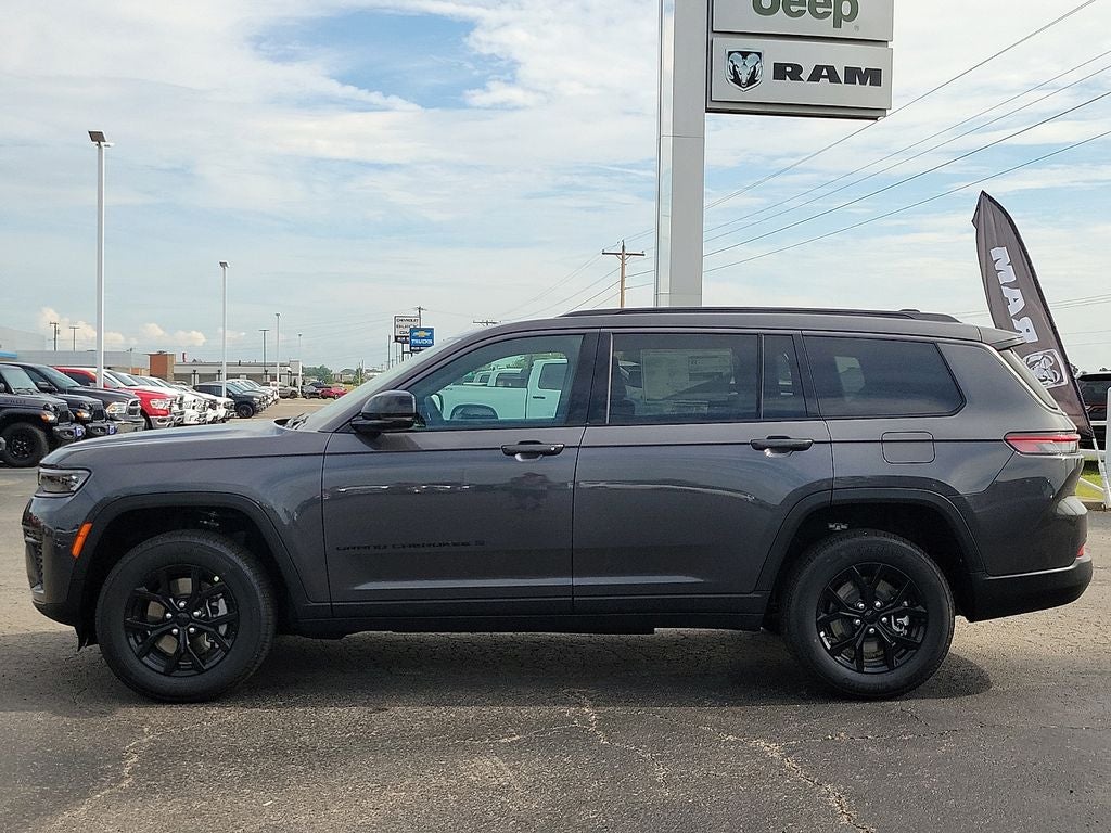 2026 Jeep Grand Cherokee L Laredo