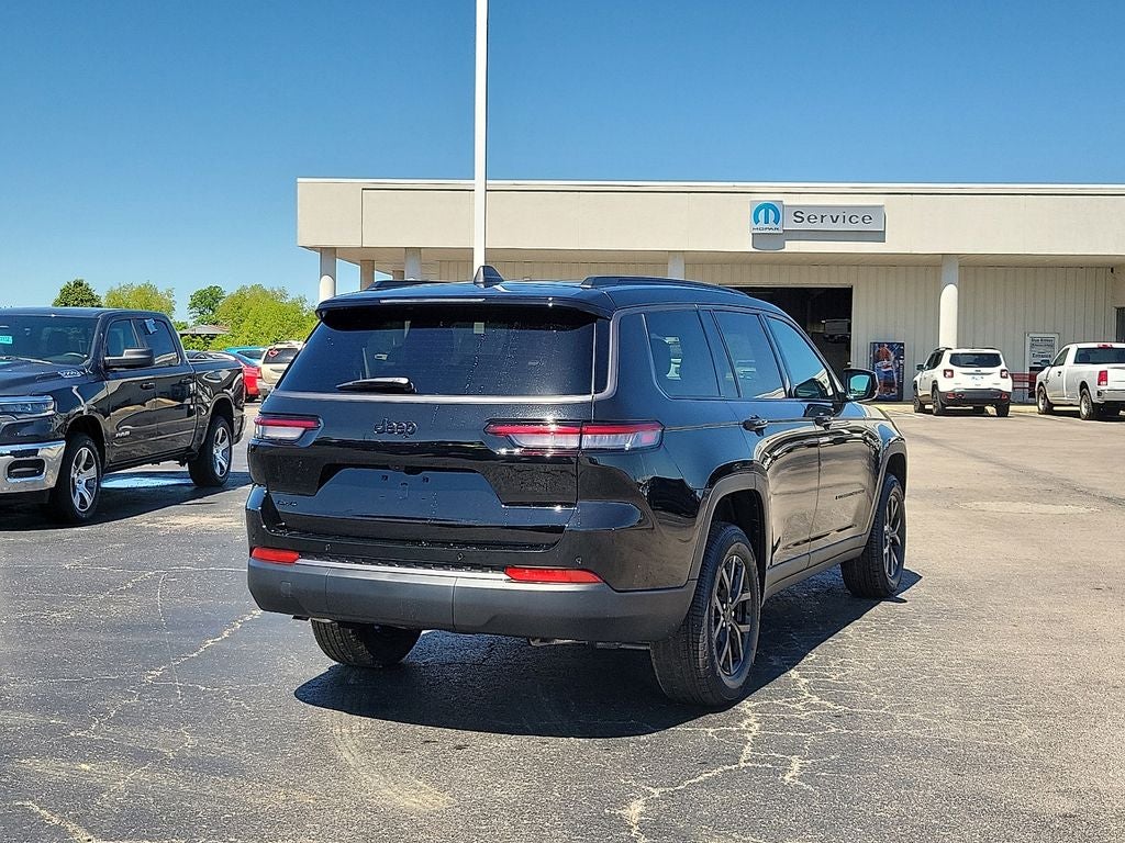 2026 Jeep Grand Cherokee L Laredo