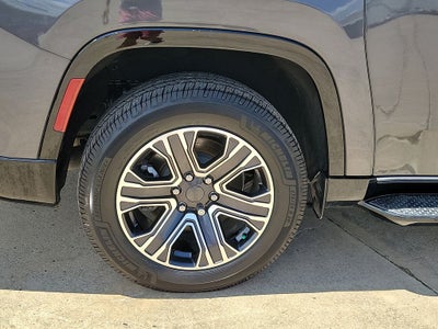 2024 Jeep Wagoneer L Base