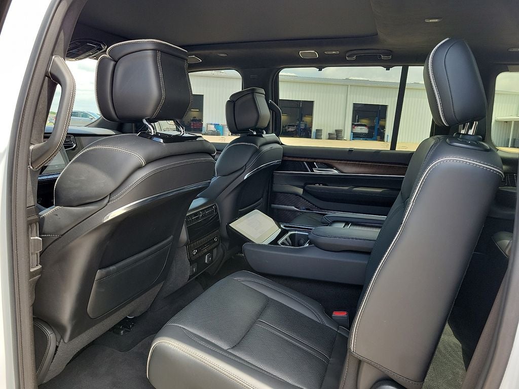 2023 Jeep Grand Wagoneer L Series II