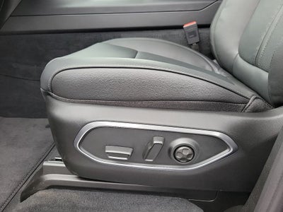 2025 Jeep Wagoneer Base