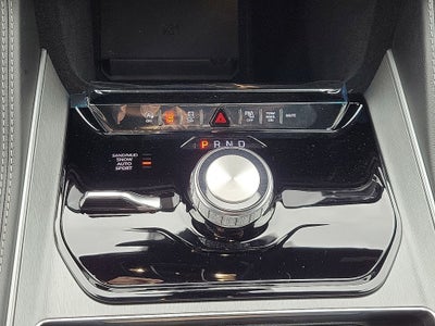 2025 Jeep Wagoneer Base