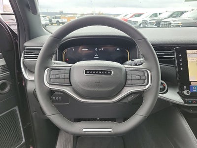 2025 Jeep Wagoneer Base