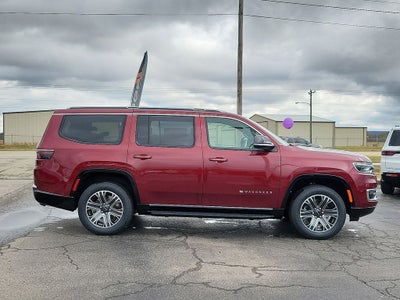 2025 Jeep Wagoneer Base