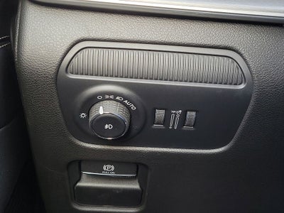 2025 Jeep Wagoneer Base