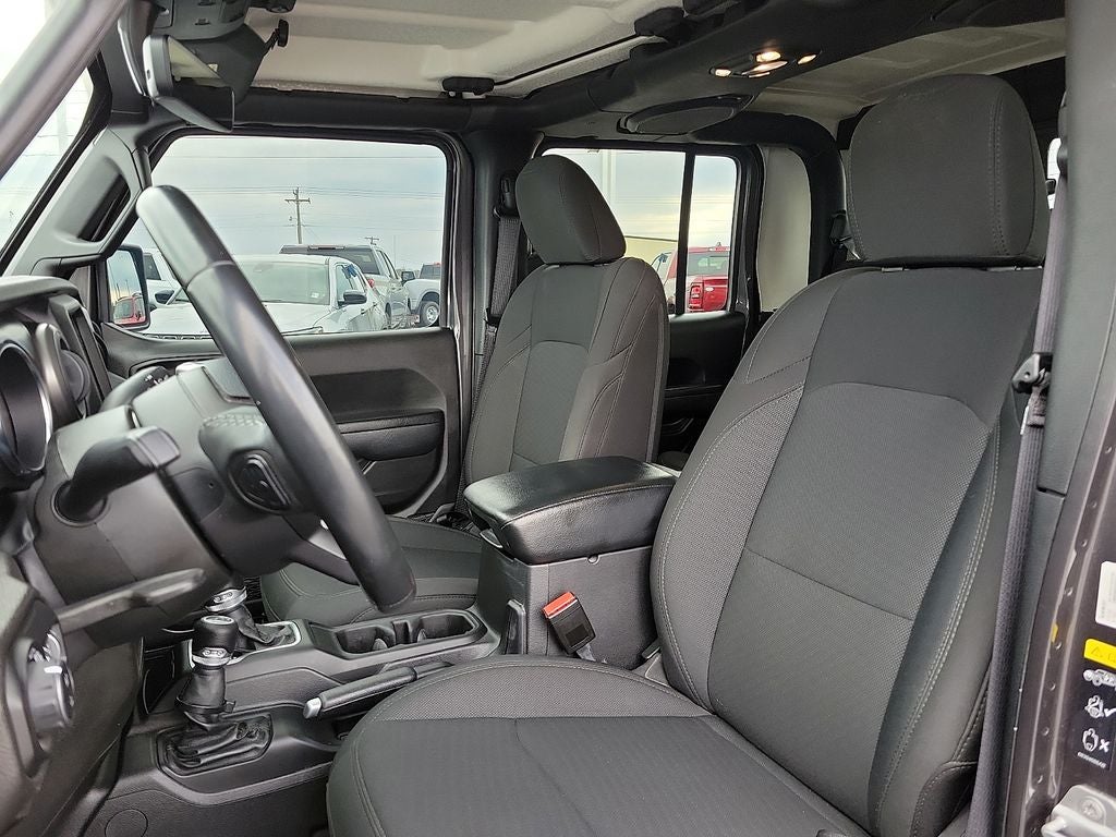 2022 Jeep Gladiator Willys