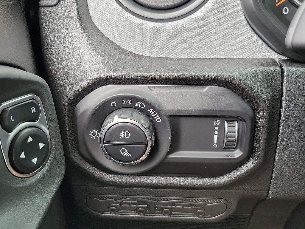 2025 Jeep Gladiator Sport S