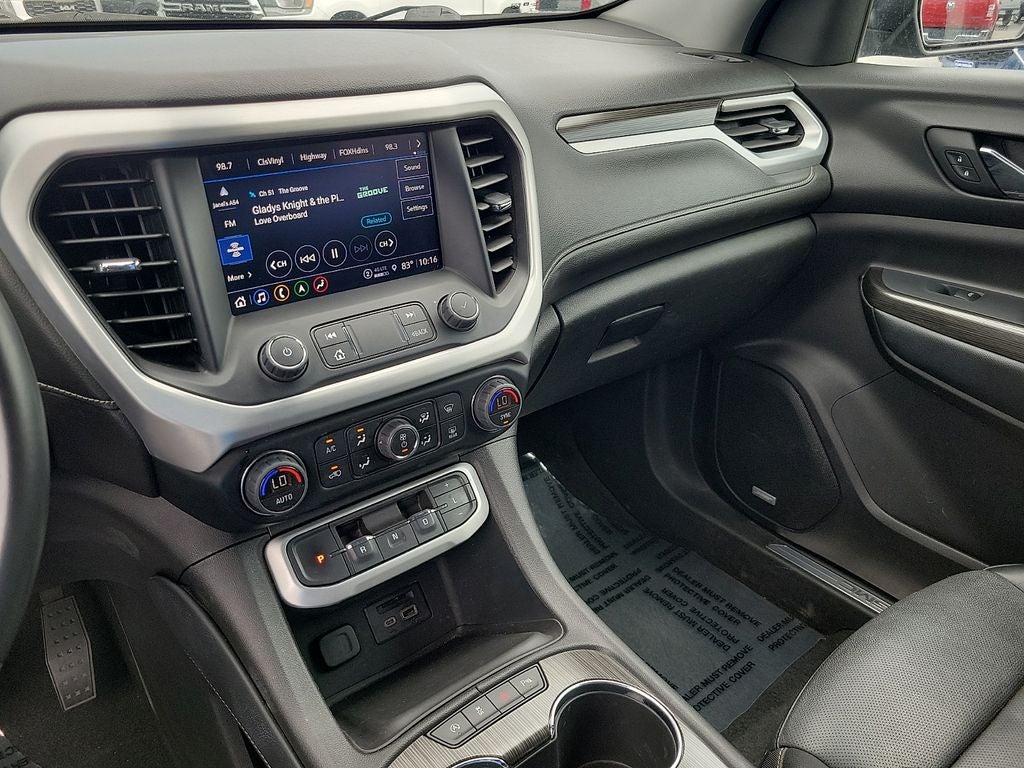 2023 GMC Acadia SLT