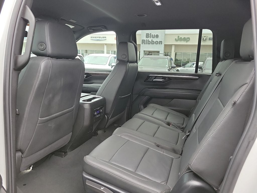 2025 Chevrolet Suburban Z71