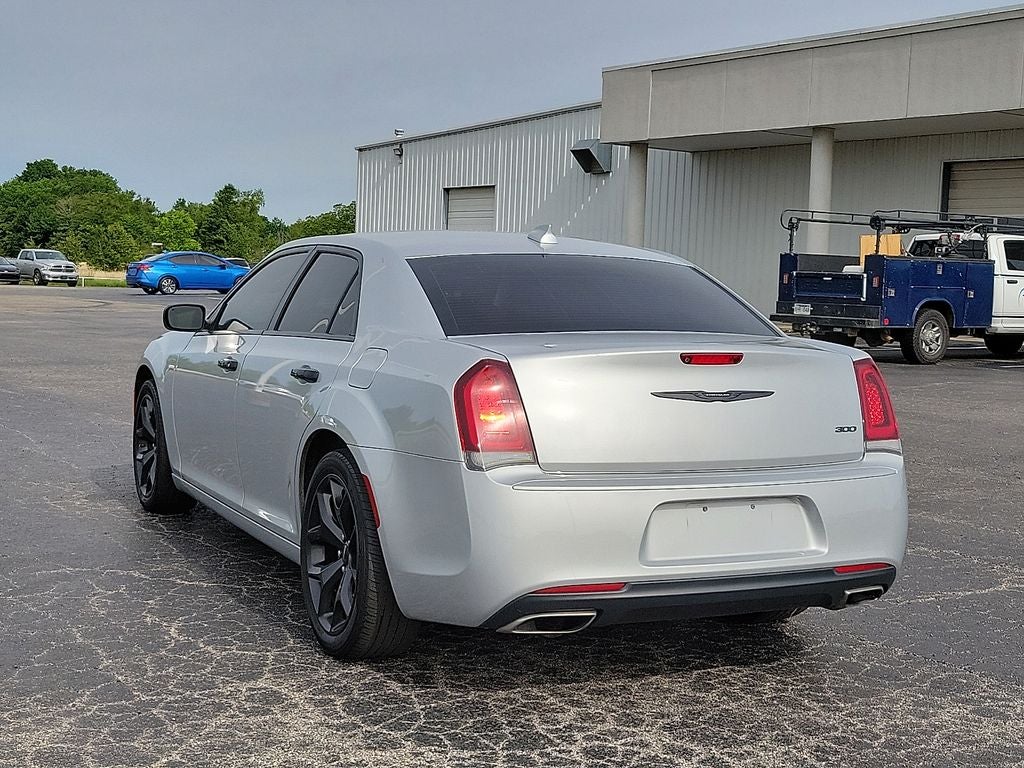 2022 Chrysler 300 Touring