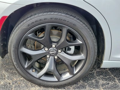 2022 Chrysler 300 Touring