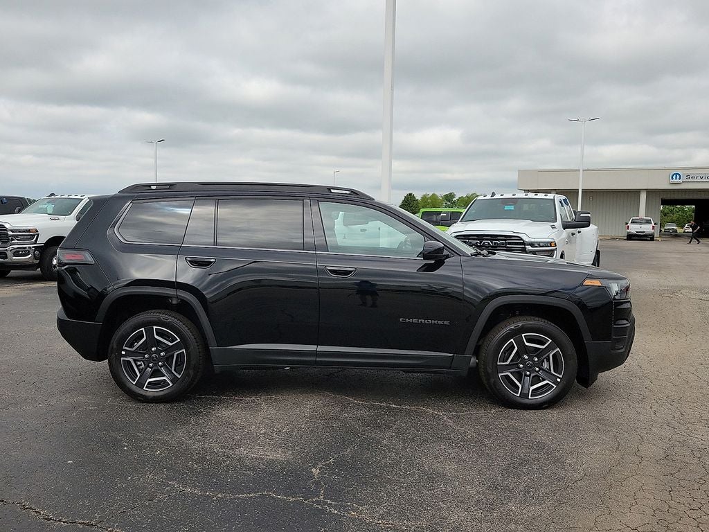 2026 Jeep Cherokee Laredo