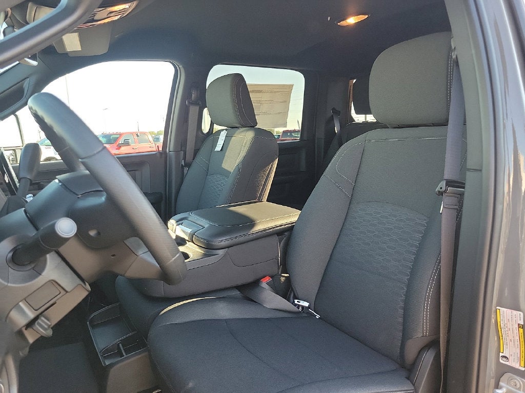 2027 RAM 2500 Black Express