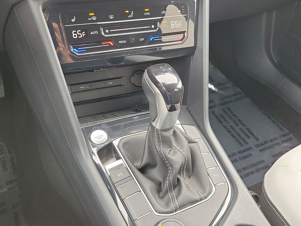 2025 Volkswagen Taos 1.5T SE