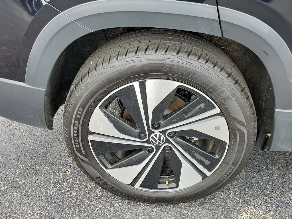 2025 Volkswagen Taos 1.5T SE
