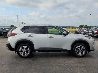 2022 Nissan Rogue SV