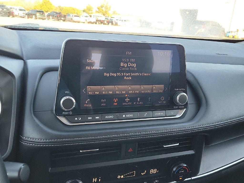 2024 Nissan Rogue SV