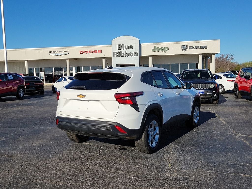 2024 Chevrolet Trax LS