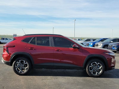 2025 Chevrolet Trax LT