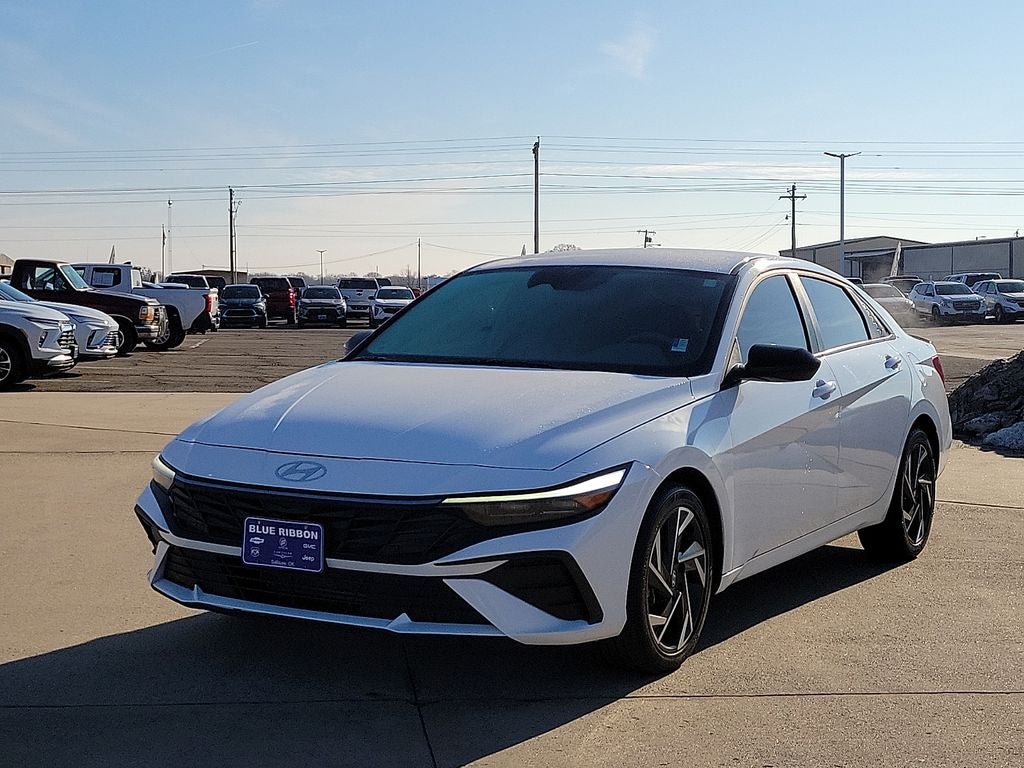 2025 Hyundai Elantra SEL Sport